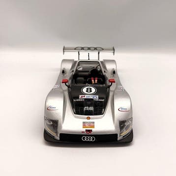 Maisto 1:18 - Voiture miniature - Audi R8R Le Mans (1999)