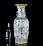 Een monumentale (hoogte 61 cm) Chinese The Hundred