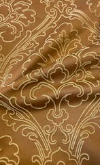 Prestigieuze jacquardstof met een rijk gestileerd