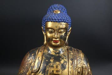 This is a bronze seated statue of Vairocana Buddha - Bronze, Antiquités & Art