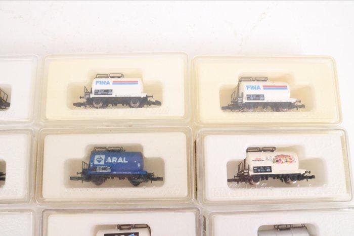 Märklin Z - Modeltrein goederenwagon (15) - 2-assige, Hobby en Vrije tijd, Modeltreinen | H0