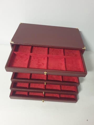 Accessoires. Burgundy eco-leather coin cabinet for 48 places