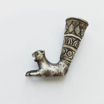 West-Aziatisch Zilver, Zilver ( 77,92% ) tigervormige