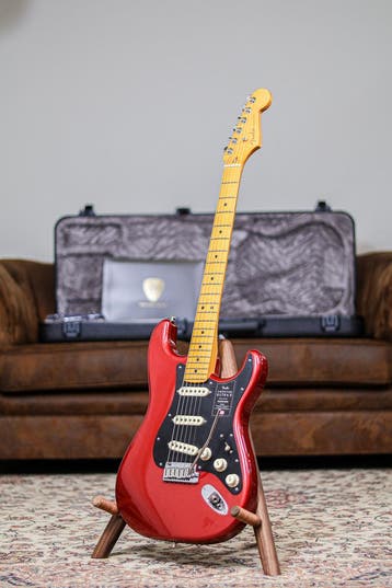 Fender American Ultra II Stratocaster | Sinister Red, Verzenden