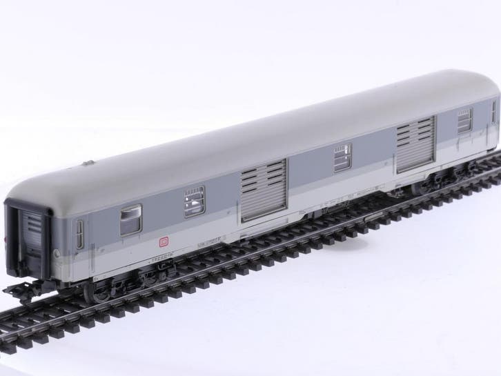 Schaal H0 Märklin 4283 bagagerijtuig van de DB met interi.., Hobby en Vrije tijd, Modeltreinen | H0, Wisselstroom, Overige typen