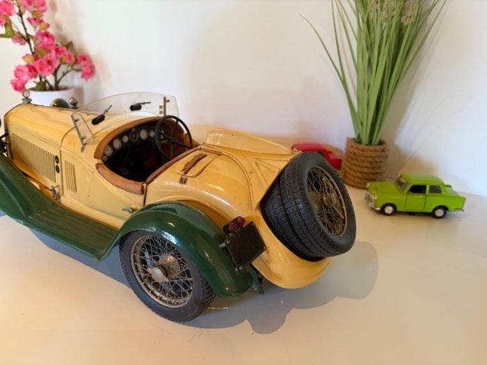 Pocher 1:8 - Modelauto - Alfa Romeo Spider Touring Gran, Hobby & Loisirs créatifs, Voitures miniatures | 1:5 à 1:12