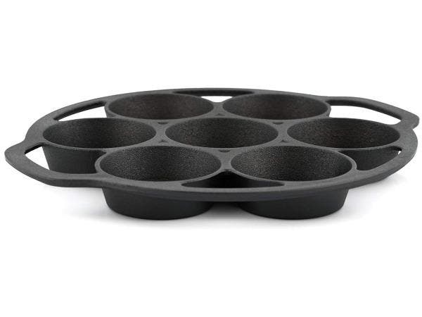 Veiling - BBQ-Toro Gietijzeren muffinvorm voor 7 muffins, Huis en Inrichting, Keuken | Keukenbenodigdheden, Gebruikt