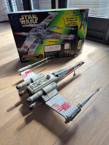 Star Wars - X-Wing Fighter with R2D2 - hasbro 1998 - 50cm -, Nieuw