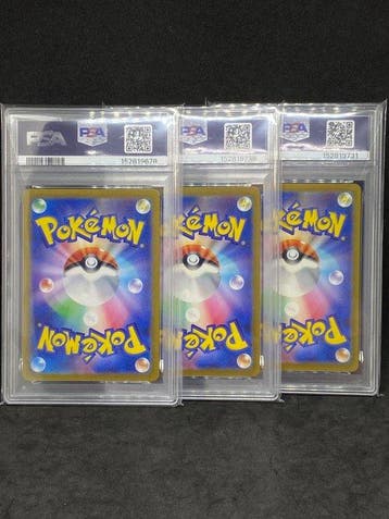 Pokémon - 3 Graded card - Bulbasaur, Charmander, Squirtle