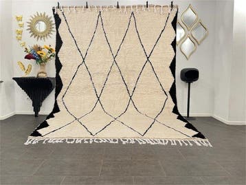Wit en zwart Beni Ourain Berber tapijt - Tapijt - 290 cm -