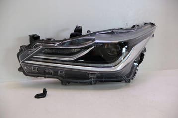 lamp voorzijde links Toyota Corolla E21 Sedan 81150-02T51, Verzenden, Gebruikt