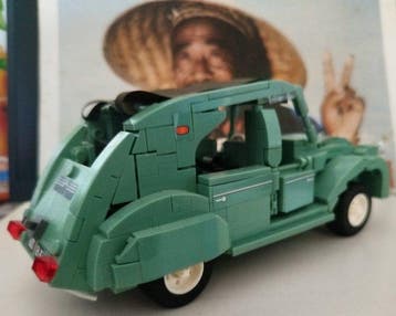 MOC 1:18 - Model kleine stadsauto - Citroën 2CV