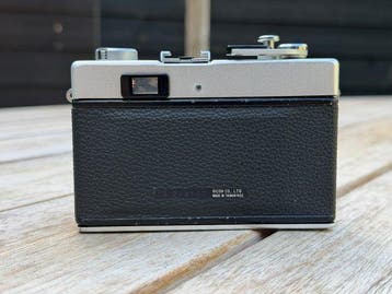 Ricoh 35 ZF Compactcamera met Rikenon lens f-40mm en uv, Nieuw