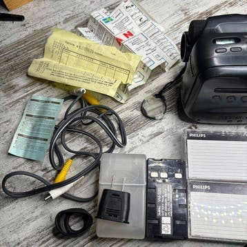 Panasonic NV-S100 With Accessories, 2 Batteries Caméra de