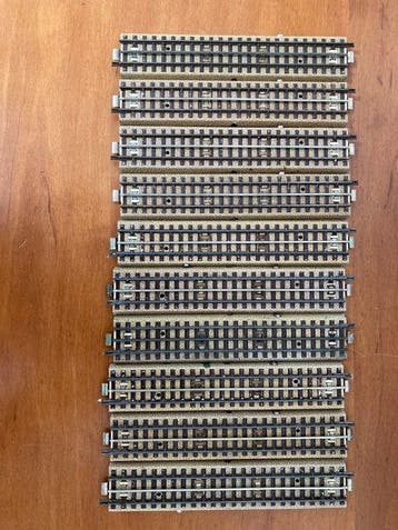Märklin H0 - Ensemble de rails pour trains miniatures (88)