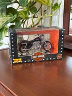 Maisto 1:18 - Model motorfiets (4) - H-D : 2000 Sportster, Nieuw