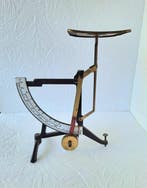 Balans of weegschaal - Een pendel - Metaal -