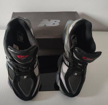 New Balance - 9060 - High-top sneakers - Maat: EU 42 - Nieuw