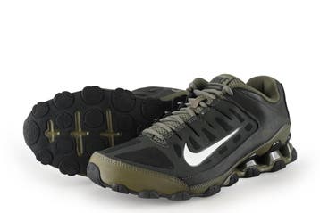 Nike Sneakers in maat 42 Groen, Kleding | Heren, Overige kleuren, Verzenden, Nike, Zo goed als nieuw
