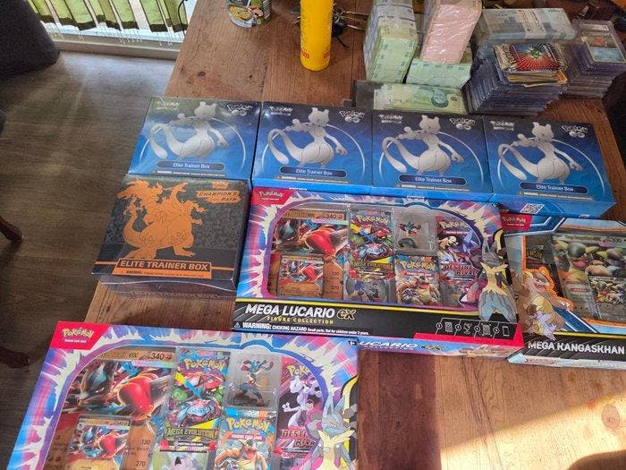 Pokémon - 108 Booster box, Hobby & Loisirs créatifs, Jeux de cartes à collectionner | Pokémon