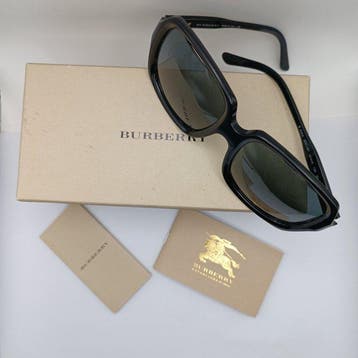 Burberry - B 4044 - FULL SET - Lunettes de soleil, Nieuw