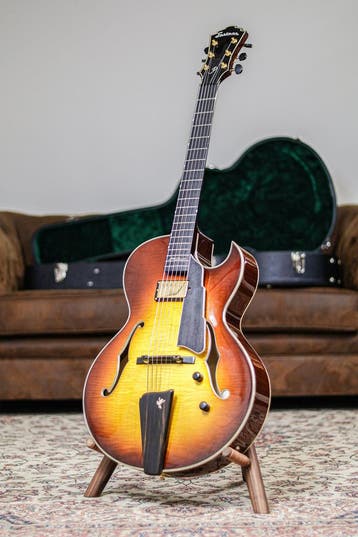 Eastman AR480CE John Pisano 30th Anniv. | Sunburst, Musique & Instruments, Verzenden