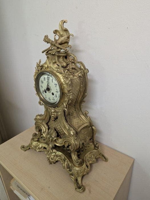 Pendule de cheminée Style Rococo Bronze - 1850-1900 -, Antiquités & Art, Antiquités | Horloges