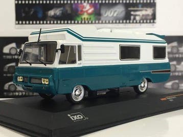 IXO 1:43 - Modelauto - Caravan Special Edition Peugeot J7 -, Nieuw