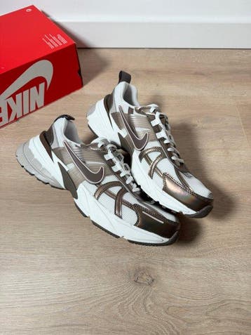 Nike - Sneakers - Maat: EU 42.5 - Nieuw met tags