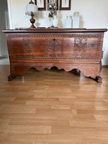 Kist - Eik - Barok eikenhouten massief