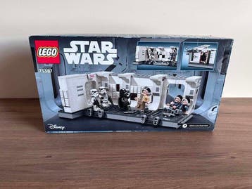 Lego Set - 75387 - Star Wars - Boarding the Tantive IV