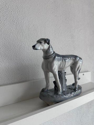 schierholz - Beeldje - Art Deco Italian Greyhound figurine