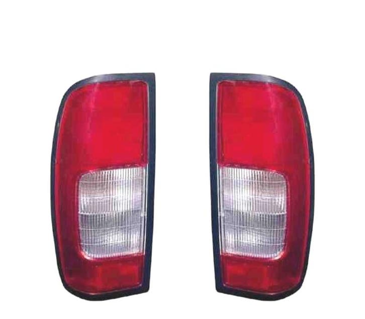 FEUX ARRIÈRE POUR NISSAN NAVARA PICK-UP 720 D22 98-05, Autos : Pièces & Accessoires, Éclairage, Envoi