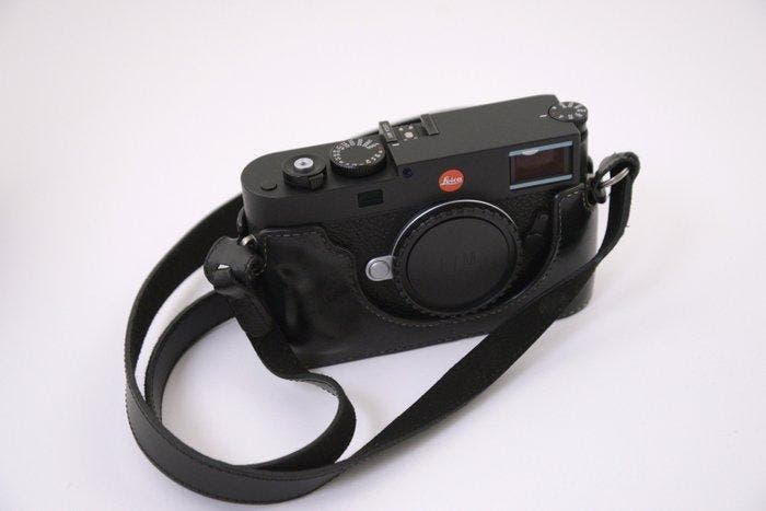 Leica Leica M11 black complete set as new! only 1700 clicks!, Collections, Appareils photo & Matériel cinématographique