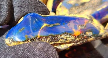 Birmese Blauwe Amber - Hoge Kwaliteit!- 88 g