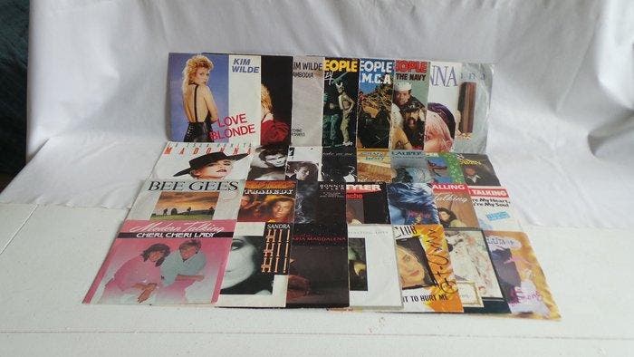 Various Artists/Bands in 1980s - Collection of 30 x 7, Cd's en Dvd's, Vinyl Singles