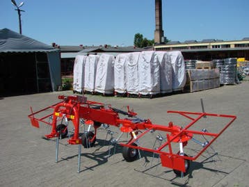 Kraffter Schudder / Hooikeerder 5.2m 4 rotors, Zakelijke goederen