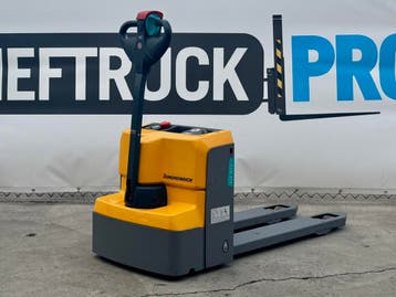 Jungheinrich EJE M15 (2019) 1500 kg met nieuwe batterijen, Articles professionnels, Palletwagen