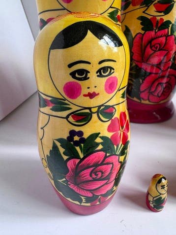 Noe - made in Russia - Speelgoed standbeeld Matrioska -