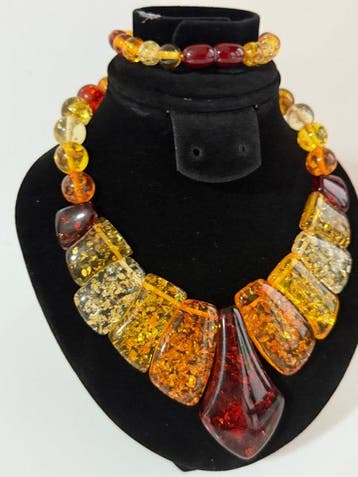 Collier bib multicolore ambré, design volumineux, perles