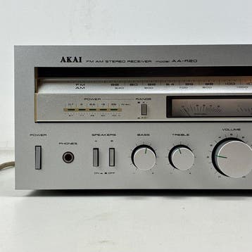 Akai - AA-R20 Solid state stereo receiver