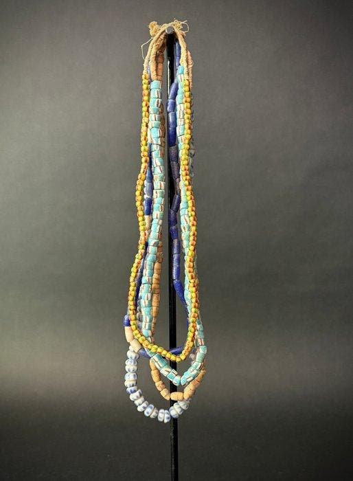 handelskralen kettingen uit Ghana (tradebeads) - Ghana, Antiek en Kunst, Kunst | Niet-Westerse kunst