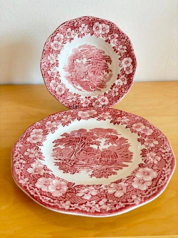 Wedgwood, Made in England - Woodland Collection Rot -