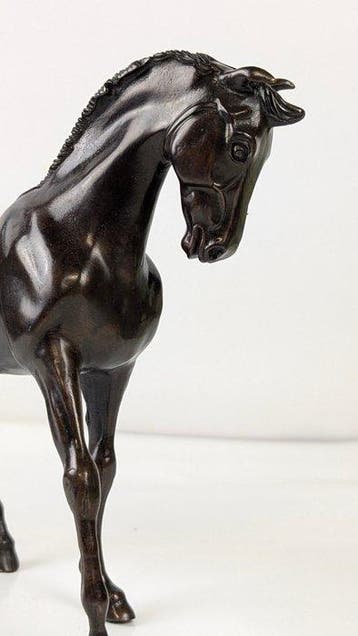 Beeld, Mooi beeld trots ( dressuur ? paard - 26 cm -