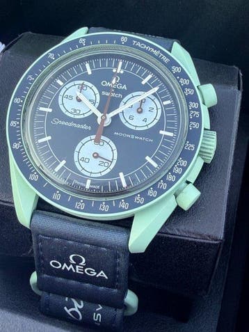 Omega x Swatch - MoonSwatch - Mission on Earth - Sans prix, Nieuw