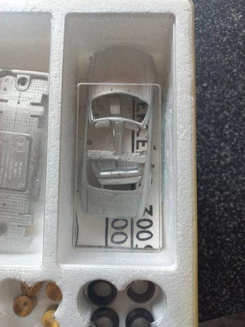 1:43 - Modelbouwdoos - A.M.R Mercedes 300 - 500 SL Cabriolet, Hobby en Vrije tijd, Nieuw