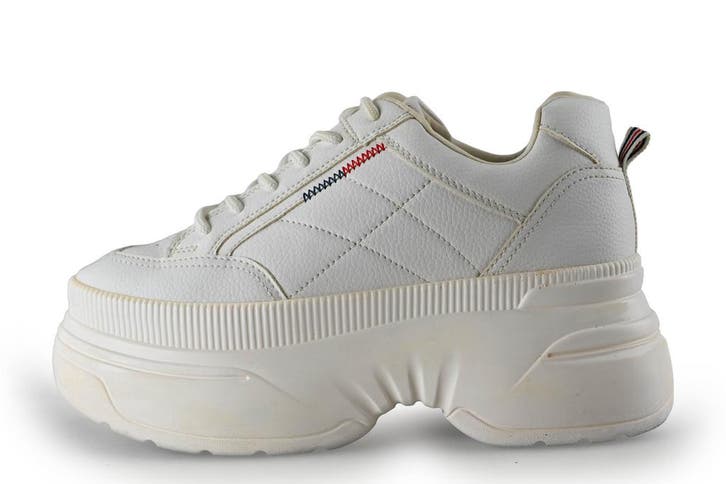 Bershka Sneakers in maat 39 Wit, Kleding | Dames, Schoenen, Wit, Gedragen, Sneakers, Verzenden