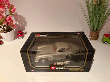 Bburago 1:18 - Modelauto - Mercedes Benz 300 SL