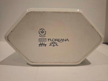 Royal Copenhagen - Jarrón poligonal Floreana porcelana