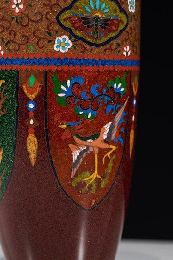 Vaas - Cloisonné - Een Japanse cloisonné-emaille vaas met, Antiek en Kunst